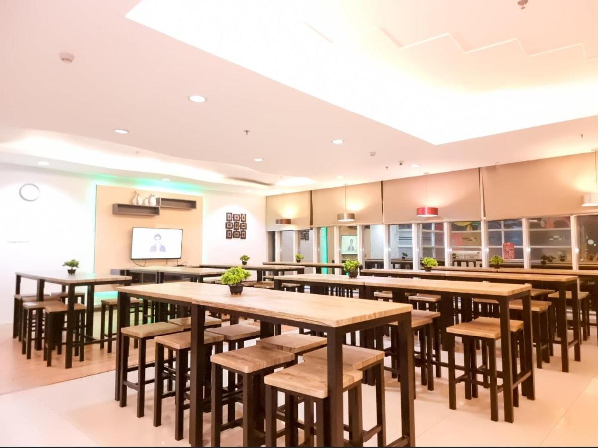 Greenwindows Hotel Davao City Eksteriør billede